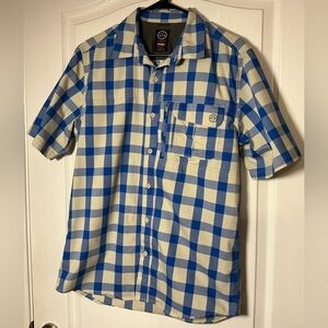 Wrangler All Terrain Gear Button Down Blue and Cream Checkered Shirt